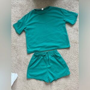Green Ribbed Two Piece Set Crop Top & Biker Shorts Matching Set Size 12Y XS S